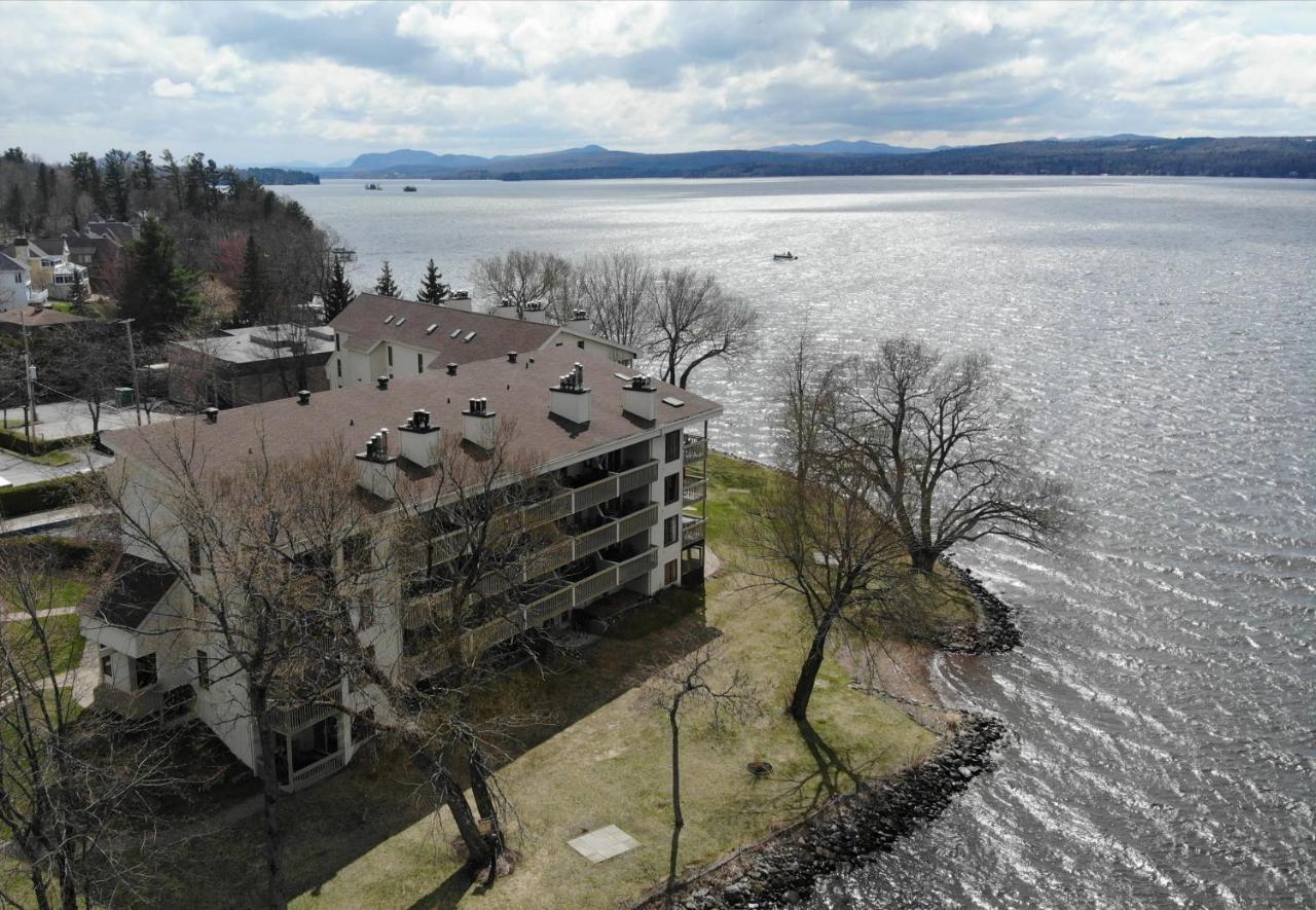 Location Tourisme Estrie - Oberge Du Village Magog Bagian luar foto